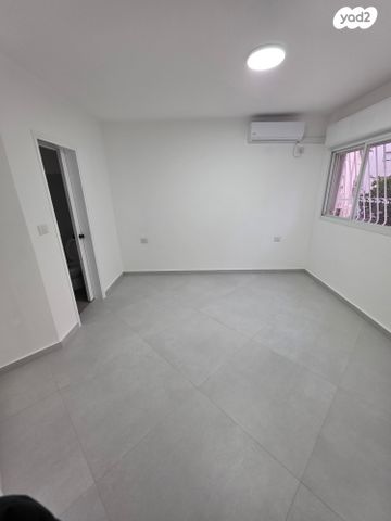 דירה, אהרון לובלין 33, גני אביב, לוד