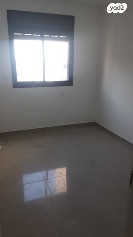 דירה, רמת יורם, נתיבות