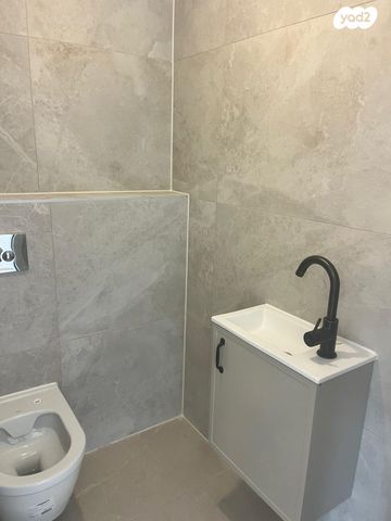 גג/ פנטהאוז, הרב הרצוג 6, צפון מערב מרכז העיר, נתניה