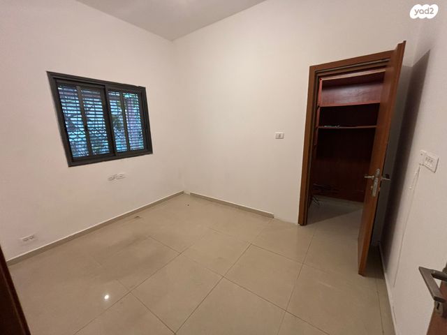 דירת גן, חרות, שכונת גפן, רמת גן