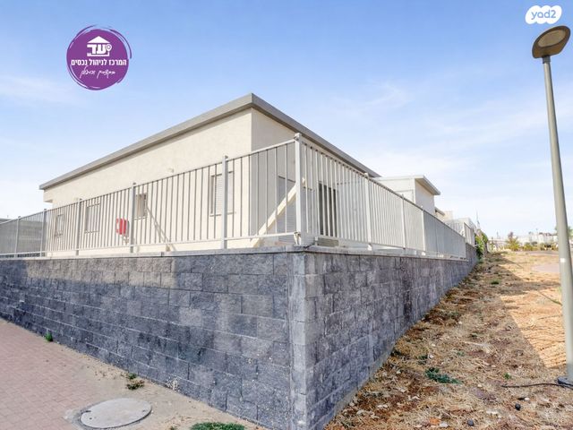 דו משפחתי, קצרין