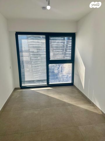 דירה, תוצרת הארץ, נחלת יצחק, תל אביב יפו