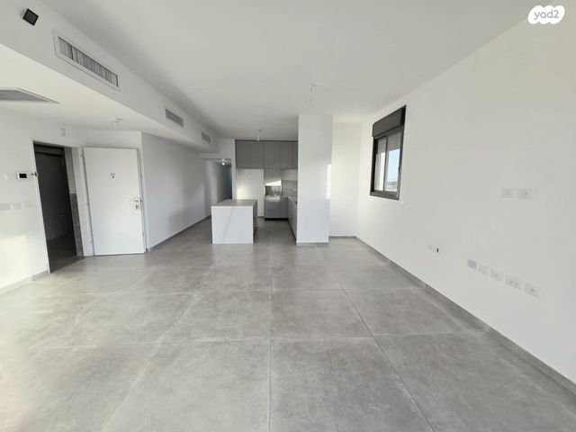 גג/ פנטהאוז, אור ים, אור עקיבא