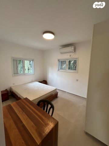 דירה, הרא"ה 270, אזור הבילויים, רמת גן