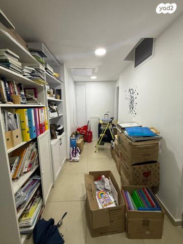 גג/ פנטהאוז, נווה יהושע, נווה יהושע, ערמונים, רמת גן