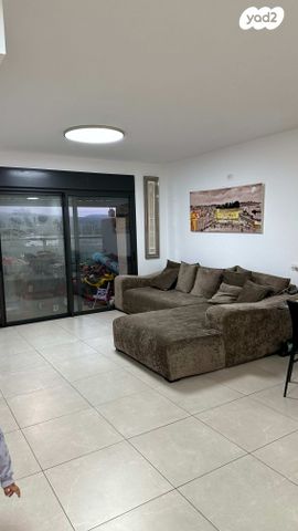 דירה, יצחק שמיר, נהריה