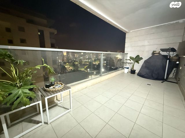 דירה, הנחשול, נאות רבין, יבנה