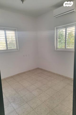 דירה, השר משה, נגבה, רמת גן