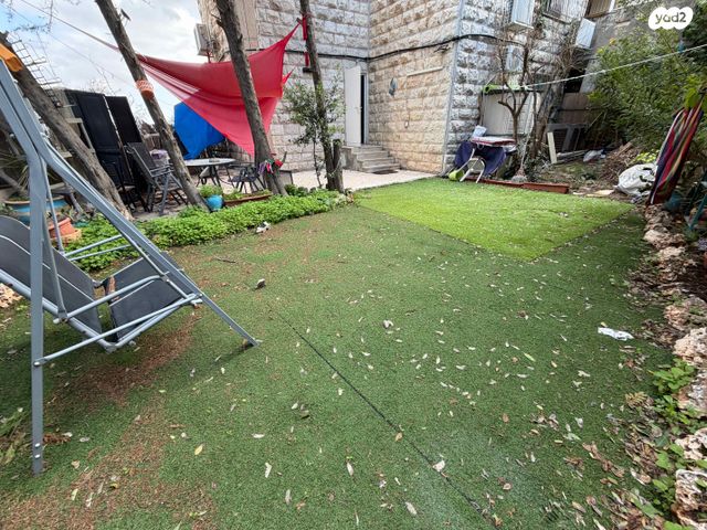 דירת גן, מרדכי אלקחי 8, ארמון הנציב, תלפיות מזרח, ירושלים