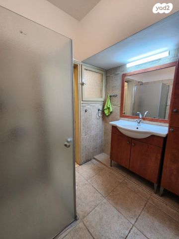 דירה, חנה סנש 8, אגרובנק, חולון