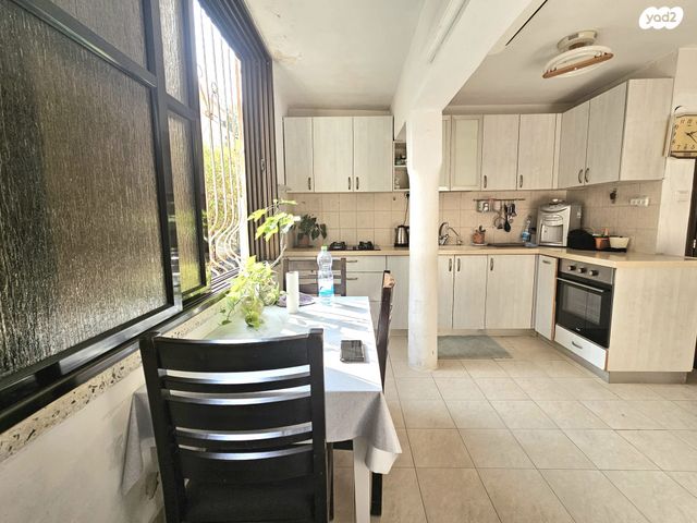 דירת גן, פנחס רוטנברג 40, אזור הבילויים, רמת גן