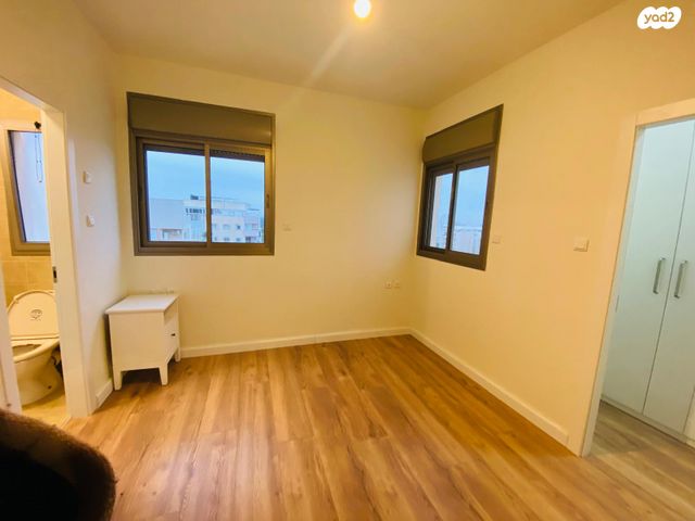 דירה, אביב, הוד השרון