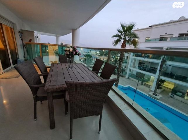 דירה, אבני חן, אילת