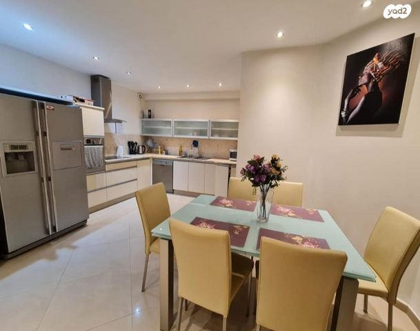 דירה, אבני חן, אילת