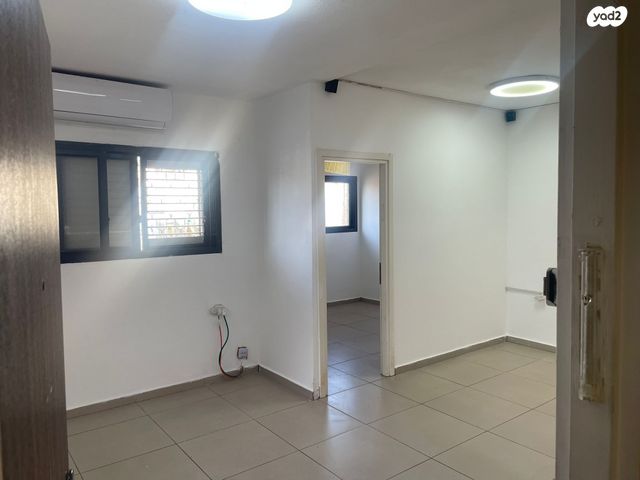 דירת גן, הגיבורים, עמידר, בת ים