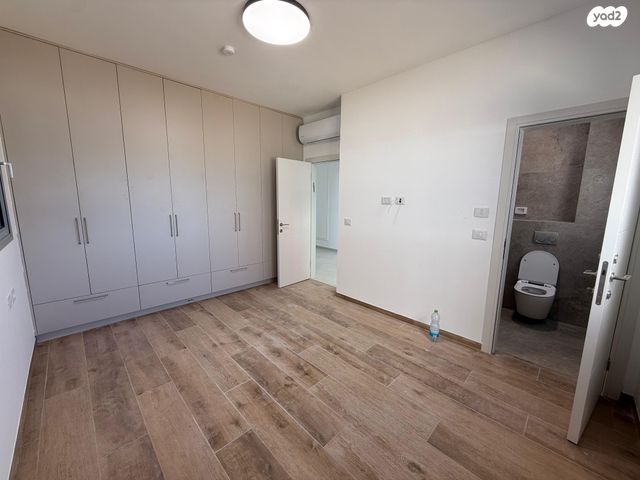 דו משפחתי, המושבה הגרמנית, גדרה