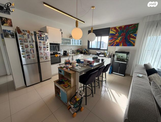 דירה, מתחם מרכזי, גני תקווה