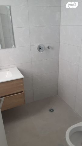 דירה, רמת יורם, נתיבות