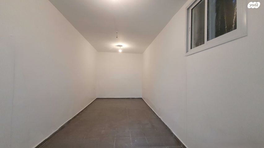 דירת גן, ילדי טהרן 8, מכללת תל אביב יפו, דקר, תל אביב יפו