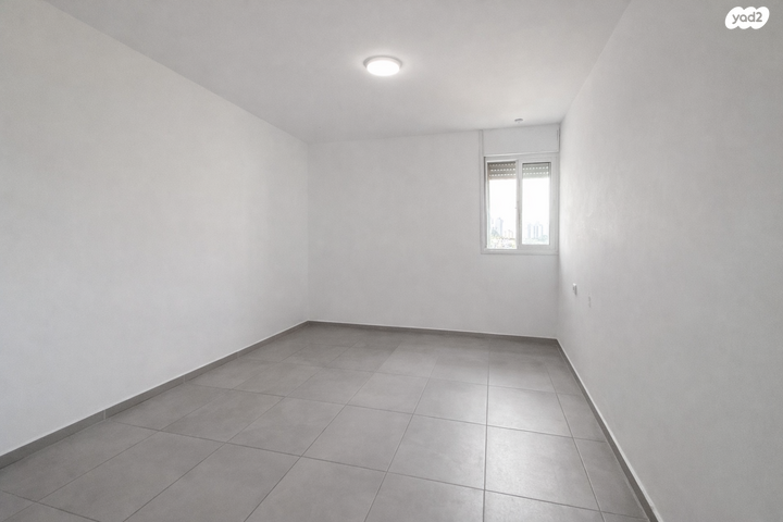 דירה, שדרות בן צבי 1, רמת חן ובן ציון, נתניה