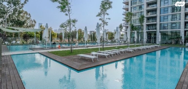 דירה, ניסים אלוני, צמרות איילון, פארק צמרת, תל אביב יפו