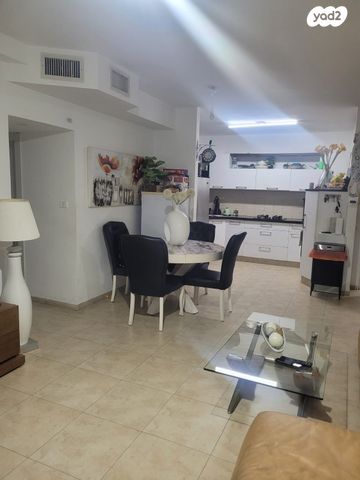 דירה, מורדי הגטאות, מרכז העיר, קרית אתא