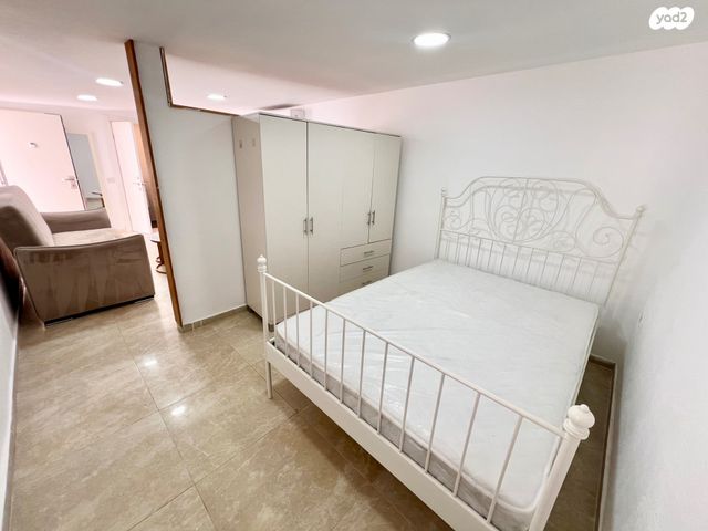 יחידת דיור, סתוונית, נווה אילן - צבאי, יבנה