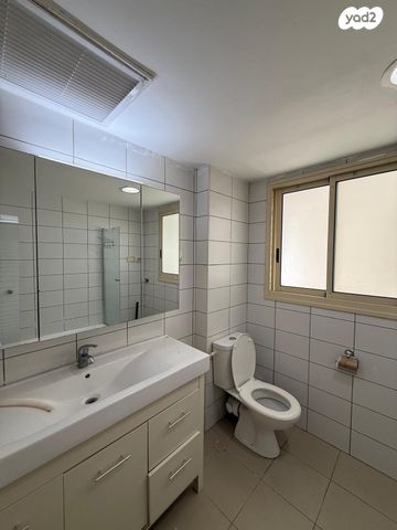 דירה, שדרות ירושלים, יד לבנים, רמת גן