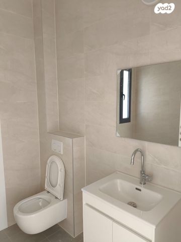 דירה, יהדות איטליה, רמת יורם, נתיבות