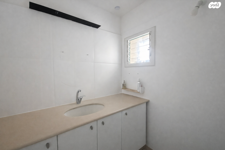 דירה, שדרות בן צבי 1, רמת חן ובן ציון, נתניה