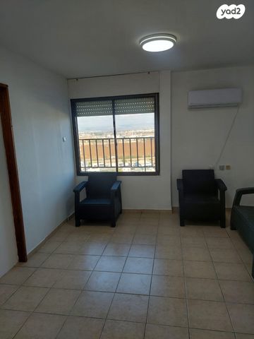 דירה, רמות יצחק, נשר