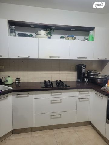 דירה, מורדי הגטאות, מרכז העיר, קרית אתא