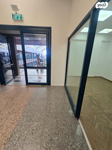 שדרות ההסתדרות 25