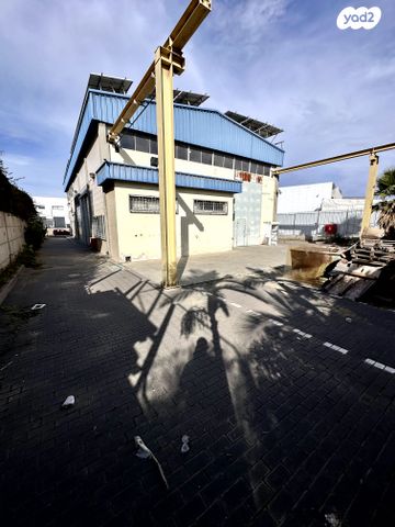 מבני תעשיה, שדרות הפלטינה, פארק תעשיות רבין, קרית גת