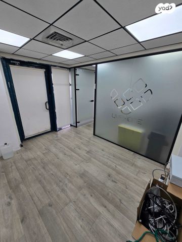 חנויות/ שטח מסחרי, שדרות ההסתדרות 25, צומת הקריות, חוף שמן, חיפה