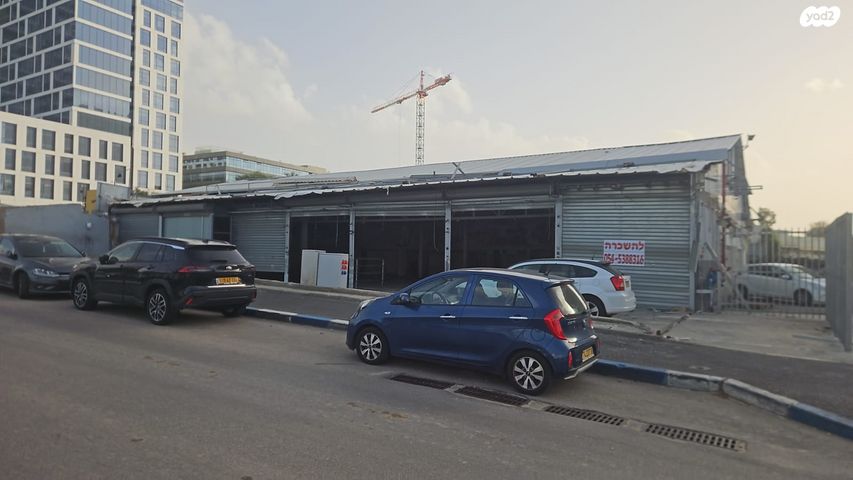 חנויות/ שטח מסחרי, החרושת 14, אזור תעשיה, בת ים