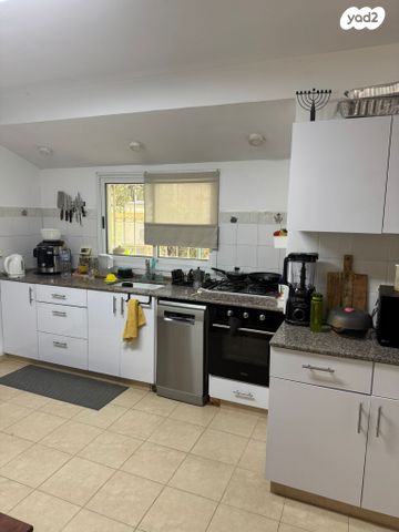 כללי, קרית טבעון