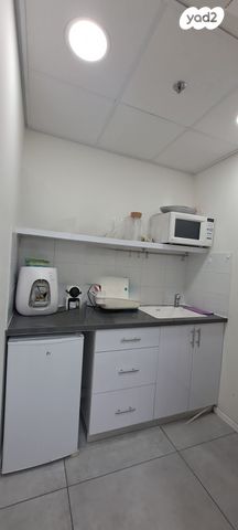 משרדים, הנגר, אזור תעשיה נווה נאמן, הוד השרון