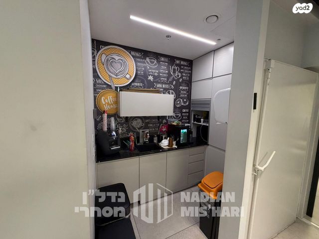 משרדים, דרך מנחם בגין, מונטיפיורי, הרכבת, תל אביב יפו