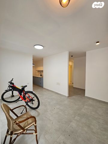 חנויות/ שטח מסחרי, נחלת בנימין 132, פלורנטין, תל אביב יפו