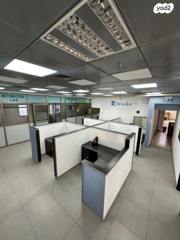 מבני תעשיה, שדרות הפלטינה, פארק תעשיות רבין, קרית גת