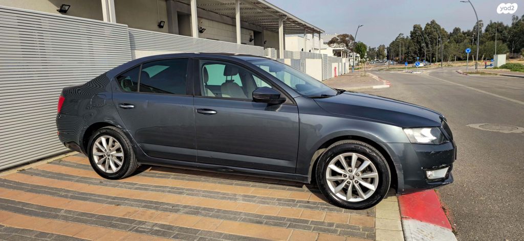 סקודה אוקטביה