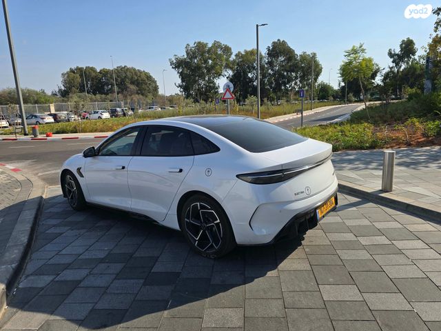 בי.ווי.די סיל