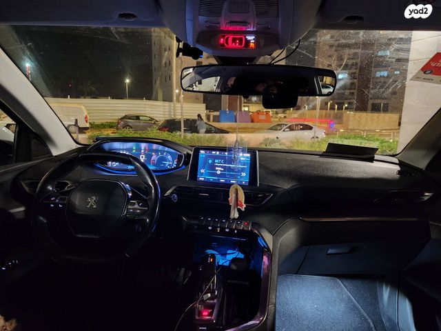 מודעת רכב פיג'ו 3008