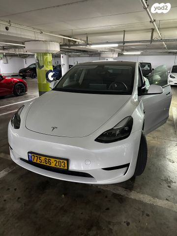 מודעת רכב טסלה מודל Y