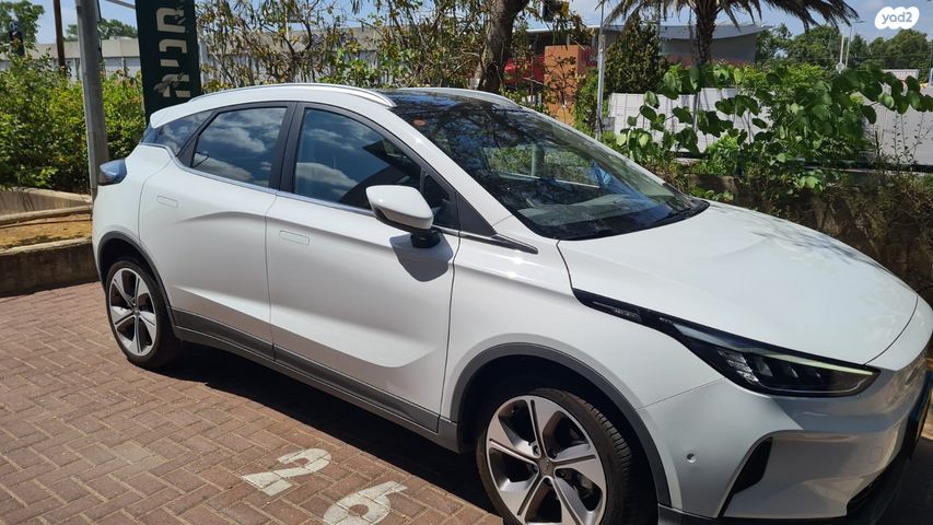 ג׳ילי Geometry C