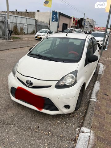 מודעת רכב טויוטה אייגו