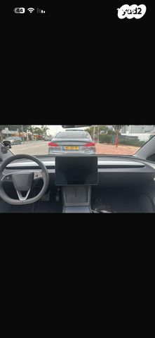 מודעת רכב טסלה מודל 3