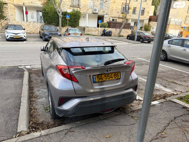 טויוטה C-HR