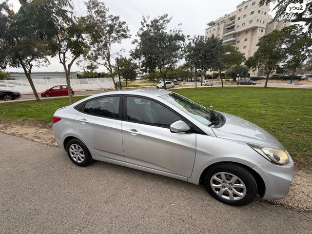 יונדאי אקסנט i25